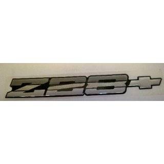 Z28 Badge Overlay Decals   93 02 Chevrolet Camaro Z28   (Color Silver 