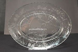 Anchor Hocking Heavy Large Clear Glass Oval Tray Leaves Grapes Fruit Embellished