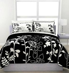 Twin or Full Size Black and White Bed in A Bag Floral Vines Comforter Set