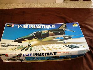 F 4E Phantom II Revell Model Kit H 182 1 32 Scale Almost 2 Feet Long