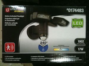 LED Motion Activated Security Light Brand New Utilitech Pro