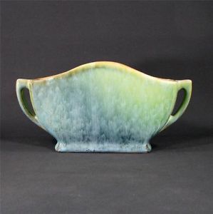 Roseville Art Pottery "Earlham" Vase w Handles