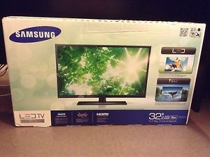 Samsung UN32EH4003F 32" 720P LED LCD Television