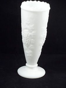 Pretty Westmoreland Paneled Grape Milk Glass Small Bud Vase w Scalloped Edge