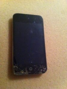 Refurbished iPod Touch, 8GB   Black (4TH Generation)