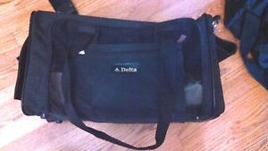 Sherpa Pet Carrier Delta Airlines M Dog Cat Crate Bag Up 16lbs