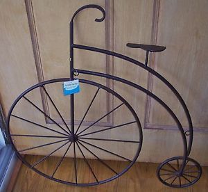 Metal Wall Art Hanging Tricycle for Indoor Use Country Primitive Decor