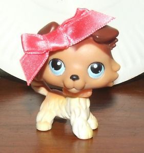 Littlest Pet Shop Collie Dog Caramel with Collar Bow All 4 Paws Down