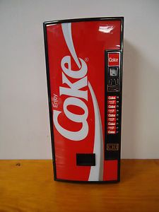 Coca Cola Coke Machine Am FM Battery Operated Radio