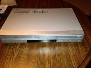 Sony Slv D370P Dual Deck DVD VCR VHS Combo Player Video Cassette Recorder