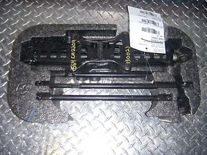 2009 13 Dodge Journey Factory Jack Kit with Tools and Holder 10 11 12