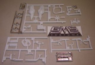 Model Kit Lot Engine 302 CI Dual Carb GM V8 gms Customs Hobby Outlet 1 25 Scale