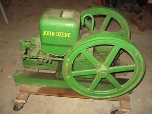 John Deere Hit or Miss Flywheel Engine 1 1 2 HP Vintage Antique