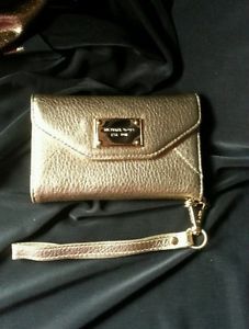 New Michael Kors Gold Leather Cell Phone Wristlet Wallet iPhone Case Phone