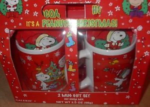 Peanuts Christmas Snoopy Charlie Brown 2 Mug Cocoa Set