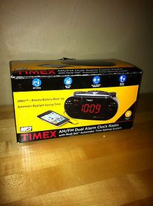 Timex T715BX Dual Alarm Clock Radio