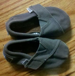 Tiny Toms Toddler Tan Shoes Size T4