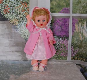 Vintage 1950's 60's Betsy Wetsy Baby Doll Clothes Drink Wet 16"