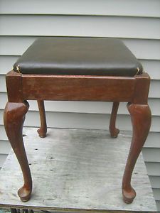 Queen Anne Singer Sewing Machine Stool Chair with Storage
