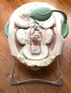 Fisher Price Baby Papasan Infant Seat Bouncer Vibrating Chair