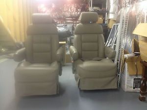 Ford E 150 Conversion Van Second Row Captain's Chairs