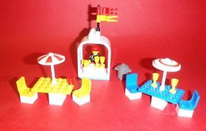 Lego Custom Built Snack Ice Cream Stand Lemonade Tables Umbrella Chairs Lot A755