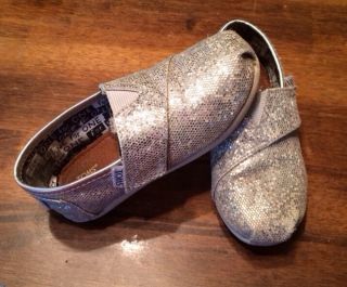 Baby Toddler Girls Tiny Toms Size 8 Silver Sparkle Glitter Gray