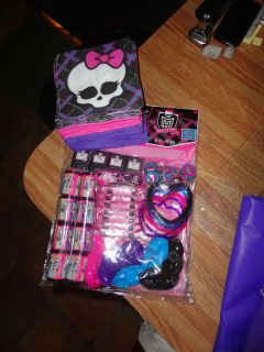 Monster High 48 Piece Party Favor Pack Favors Napkins Tablecloth and Cups