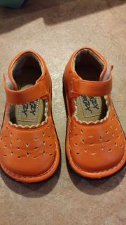 Girl's Soft Leather Orange Mary Jane Squeaky Shoes Size 4