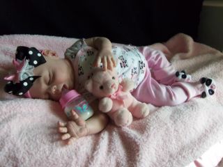 Reborn Denise Pratt Sofie OOAK Baby Girl Doll Kenleigh