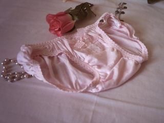 Ladies Girls Cute Baby Pink Low Rise Soft Cotton Schoolgirl Bikini Panties S