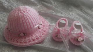 Adorable Hand Knitted Pram Set with Free Socks for New Baby Reborn Doll OOAK
