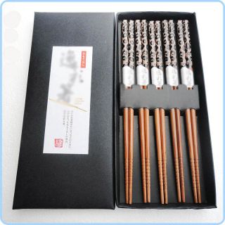 Set of 5 Pairs Classic Leopard Design Japanese Bamboo Chopsticks with Gift Box