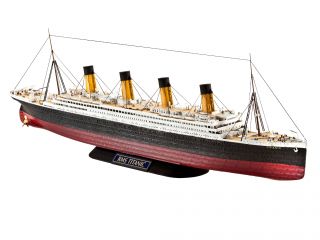 Revell 1 700 R M s Titanic Belfast SHIP Model Kit Set 05210