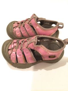 Keen Infant Toddler Girls Newport Shiny Pink Sandals Sneakers Water Shoes 10 GUC