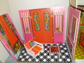 Vtg 1970 Mattel Barbie Doll Lively Living House w Furniture 3D Panels Surprise