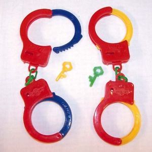 36 Plastic Kids Police Handcuffs Small Toys Toy Novelty