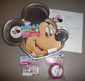 Wilton Minnie Mouse Birthday Cake Pan Cupcake Liners PIX Party Supplies Lot