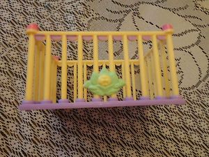 Vintage 1984 Cabbage Patch Kids Mini Figurines Baby's Crib Cute 3" 1980's Toy