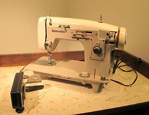 Domestic Model 1762 Zig Zag Sewing Machine