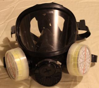 New 3M 7800 Series Full Face Respirator Mask with 9 New Filters Included