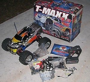 Traxxas T Maxx Tmaxx Nitro RC Truck 3 3 and Easy Start Motor with Accessories