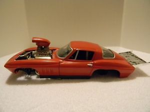 1 18 Hot Wheels HW 66 67 Chevy Corvette for Parts Diorama