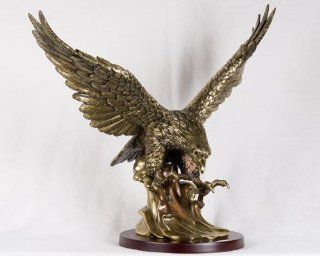 23 inch Large Ancient Brass and Gold Flying Eagle Figurine Statue   Collectible Figurines